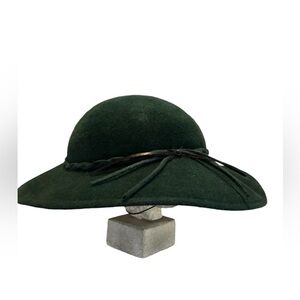 Sanger Harris Emerald‎ Green Hat